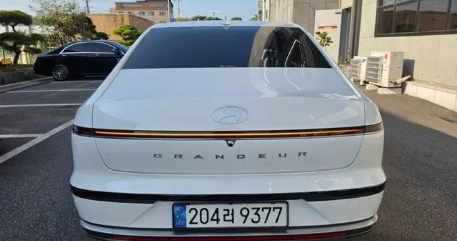 Hyundai Grandeur 