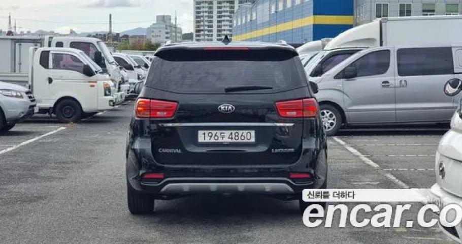 Kia Carnival 