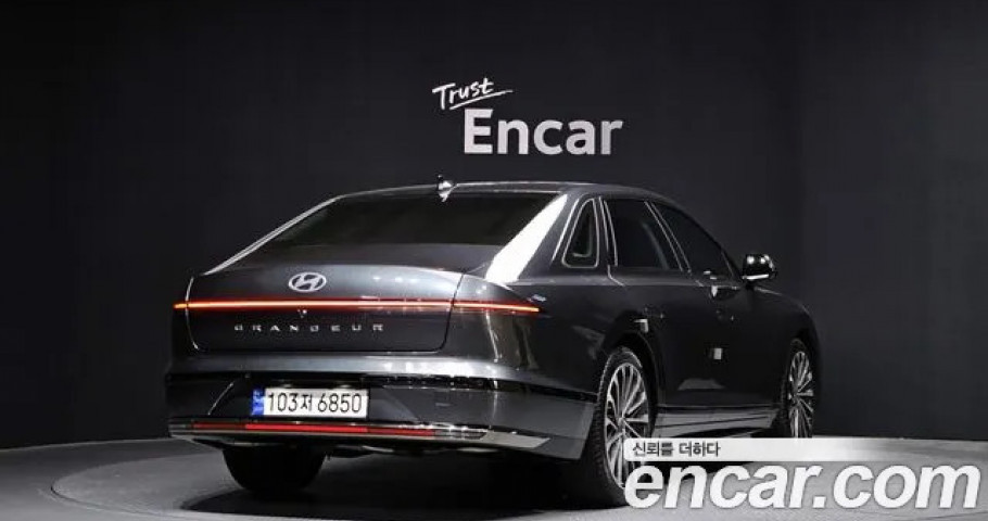 Hyundai Grandeur 