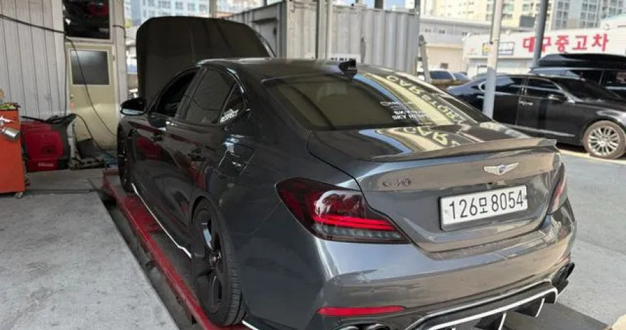 Genesis G70 