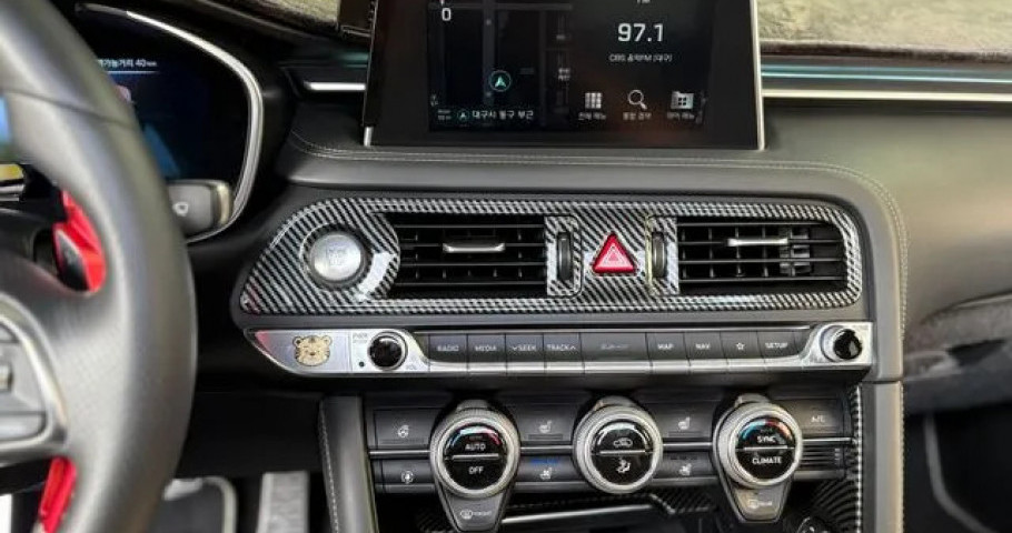 Genesis G70 