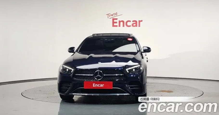 Mercedes-Benz E-Class 
