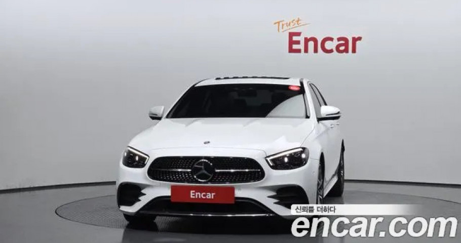 Mercedes-Benz E-Class 