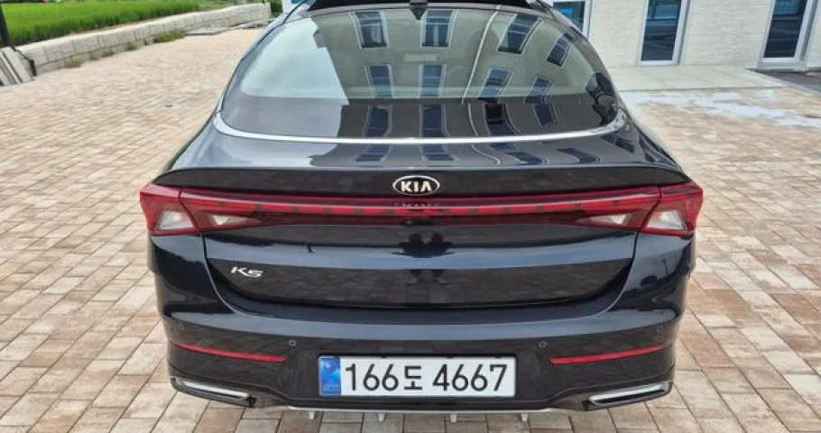 Kia K5 