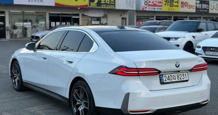 Bmw 5-Series 