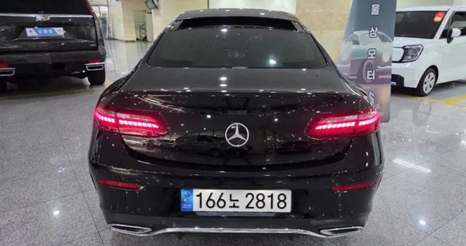 Mercedes-Benz E-Class 