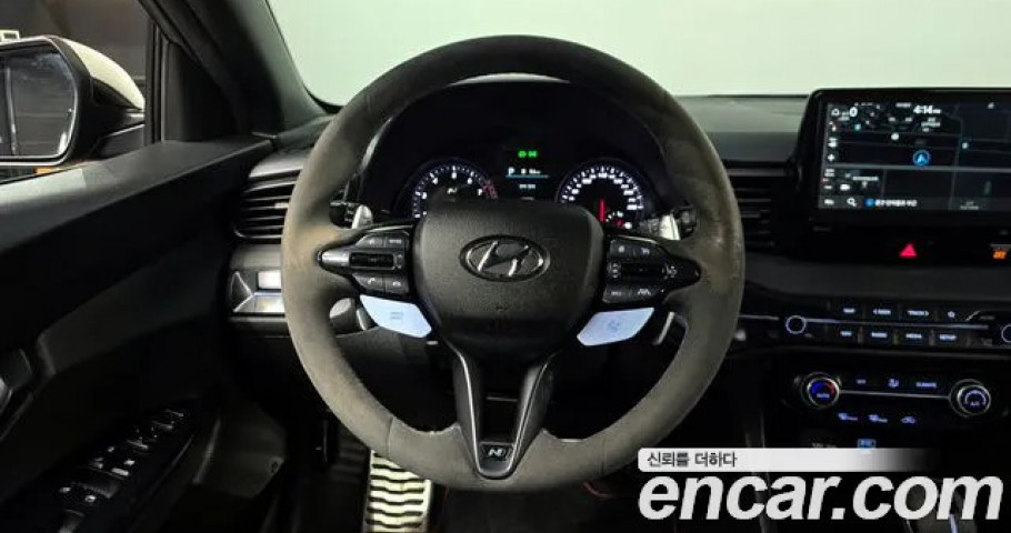 Hyundai Veloster 
