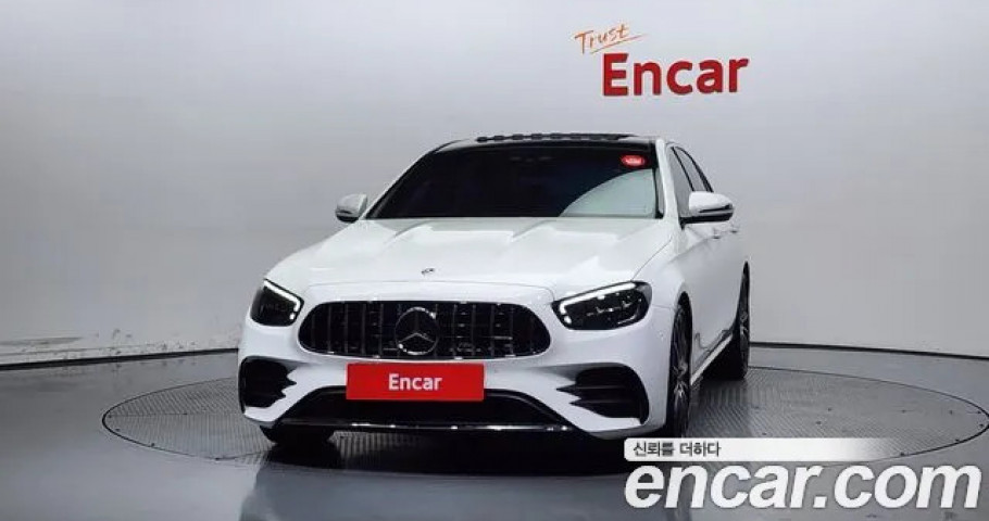 Mercedes-Benz E-Class 