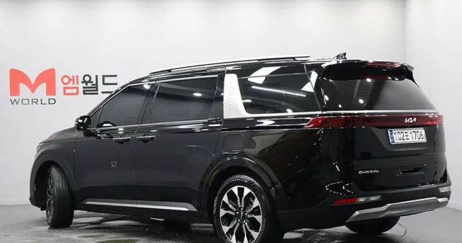 Kia Carnival 