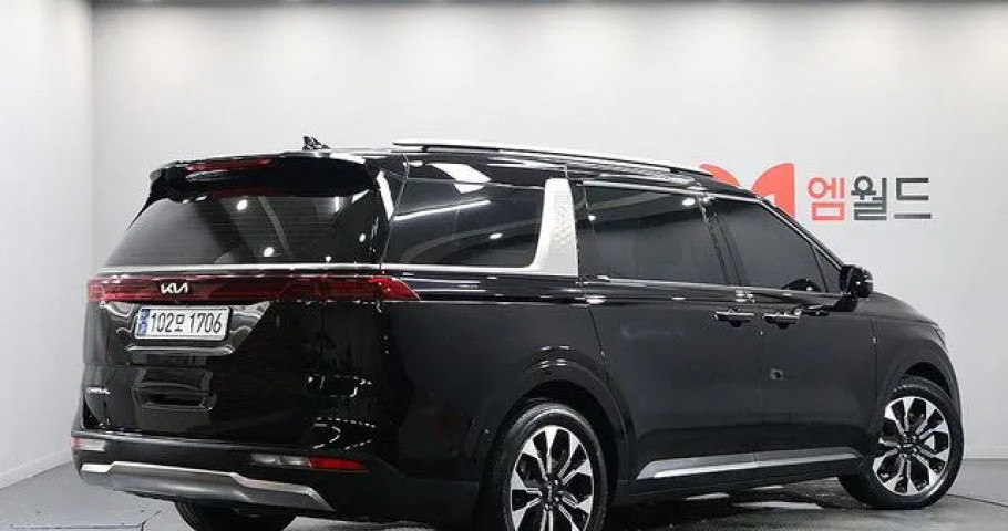 Kia Carnival 
