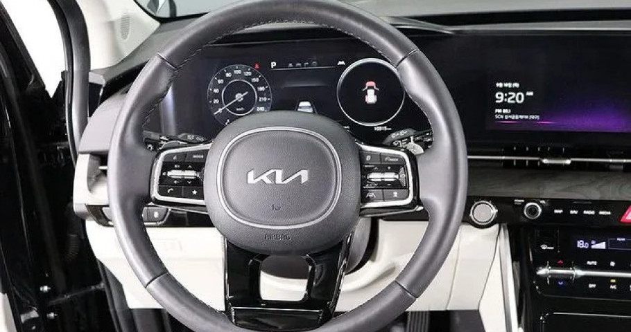Kia Carnival 