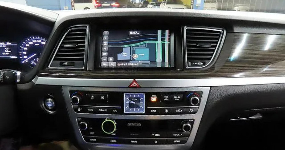 Genesis G80 