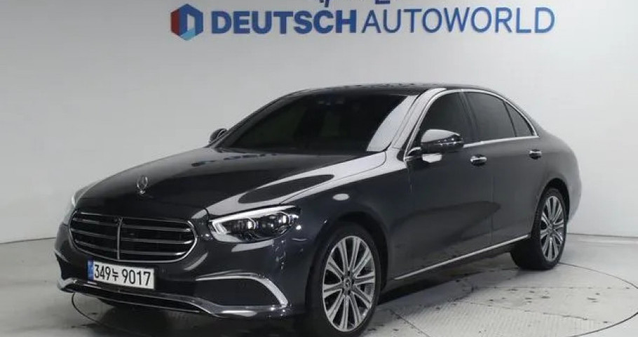 Mercedes-Benz E-Class 
