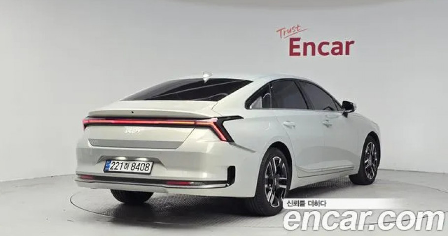 Kia K8 