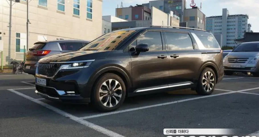 Kia Carnival 