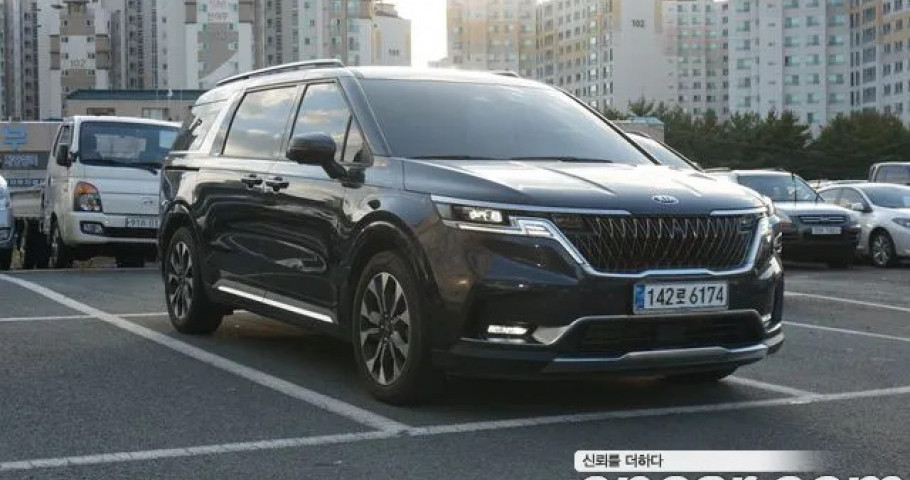 Kia Carnival 
