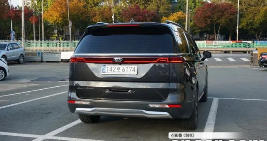 Kia Carnival 