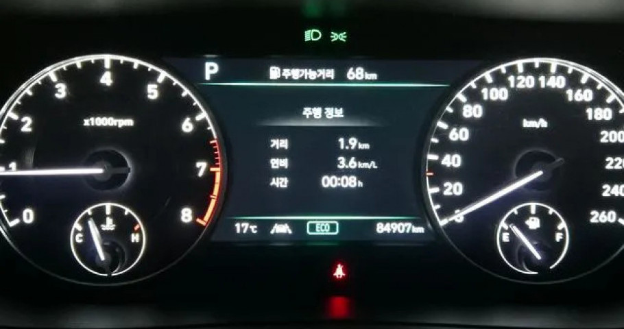 Genesis G90 