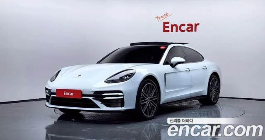 Porsche Panamera 