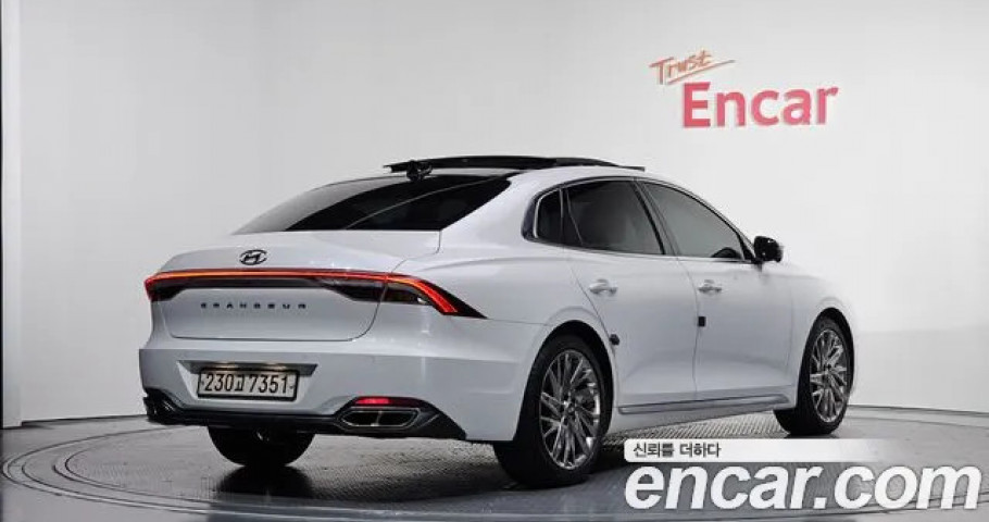 Hyundai Grandeur 