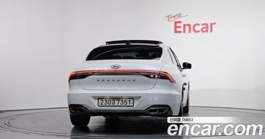Hyundai Grandeur 