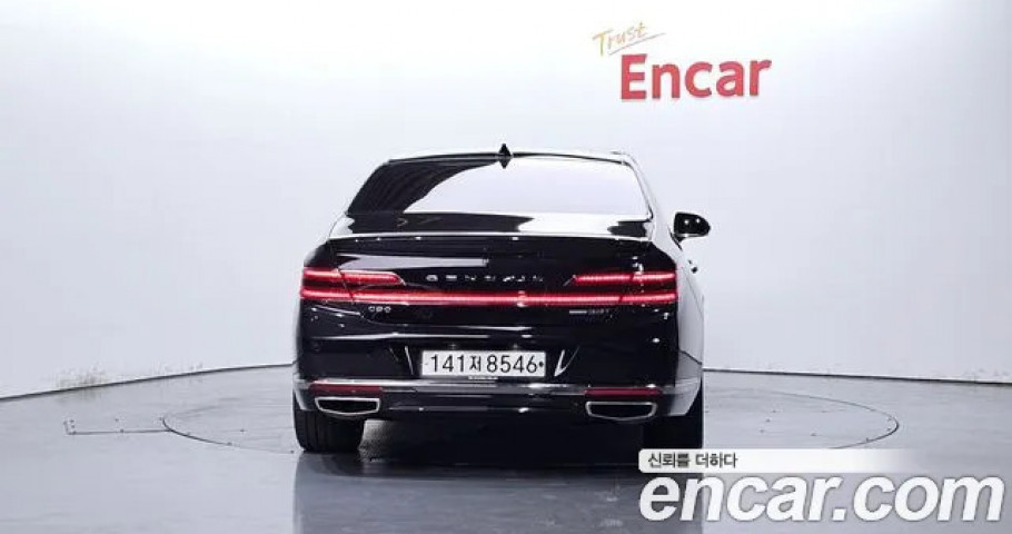Genesis G90 