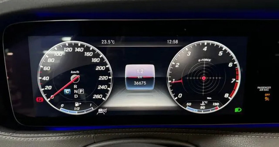 Mercedes-Benz S-Class 