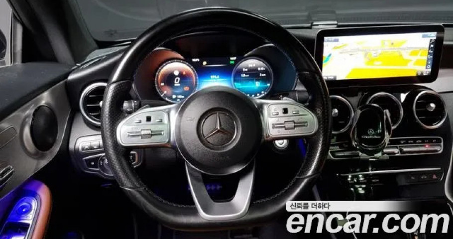 Mercedes-Benz C-Class 