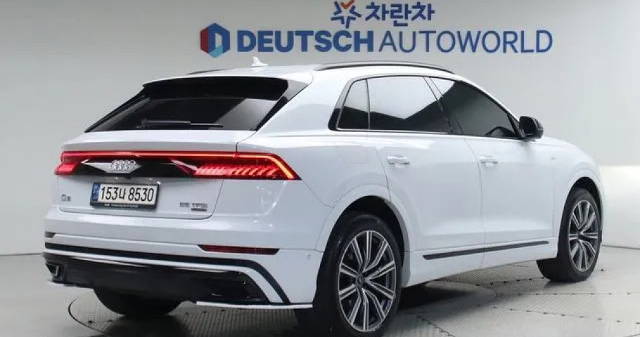 Audi Q8 