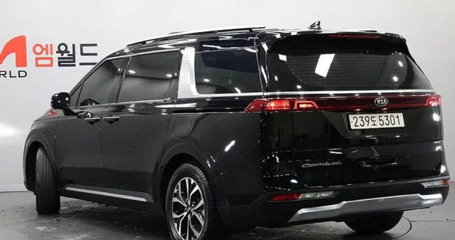 Kia Carnival 
