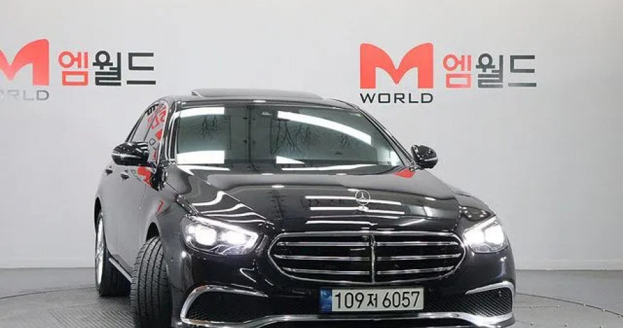 Mercedes-Benz E-Class 