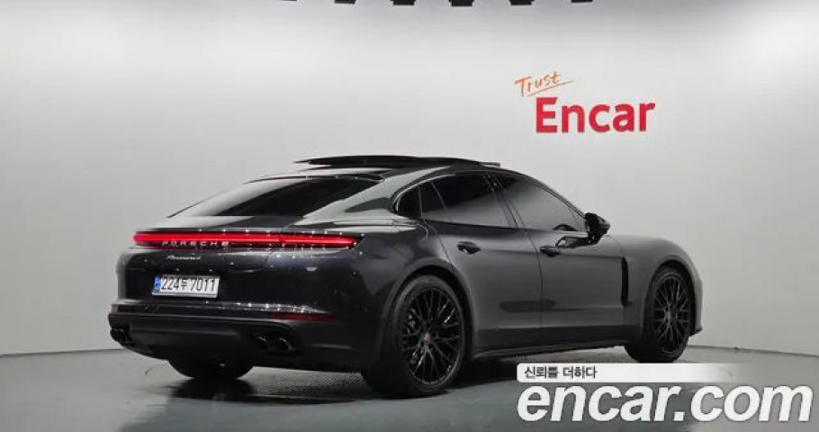 Porsche Panamera 