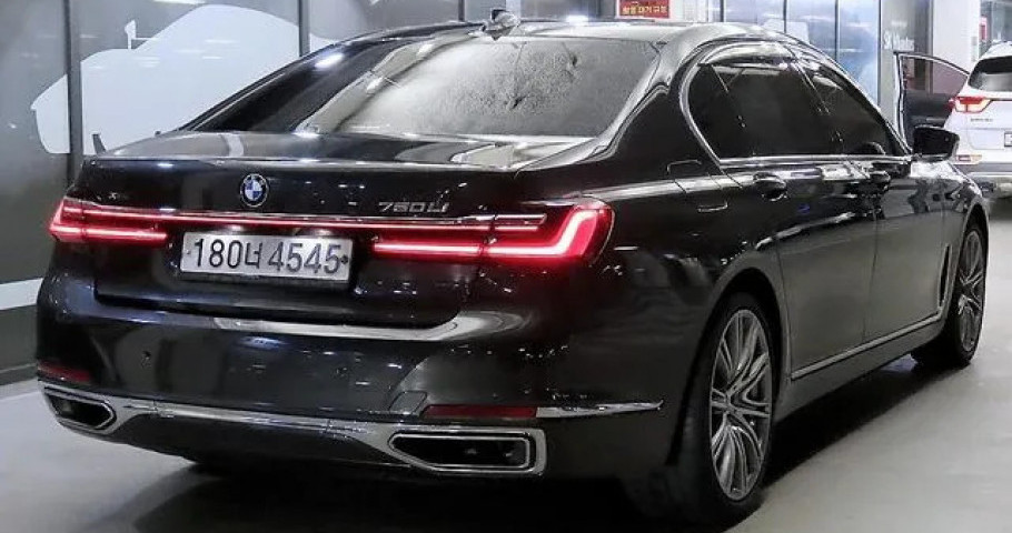 Bmw 7-Series 