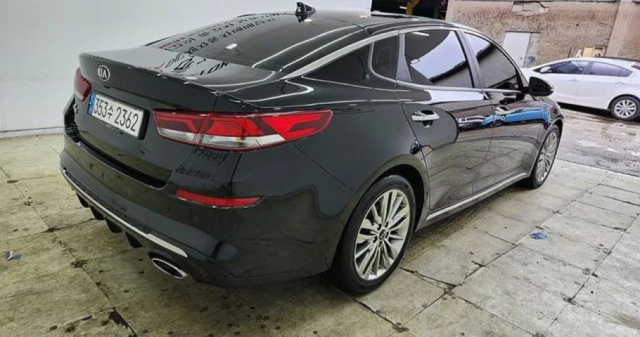 Kia K5 