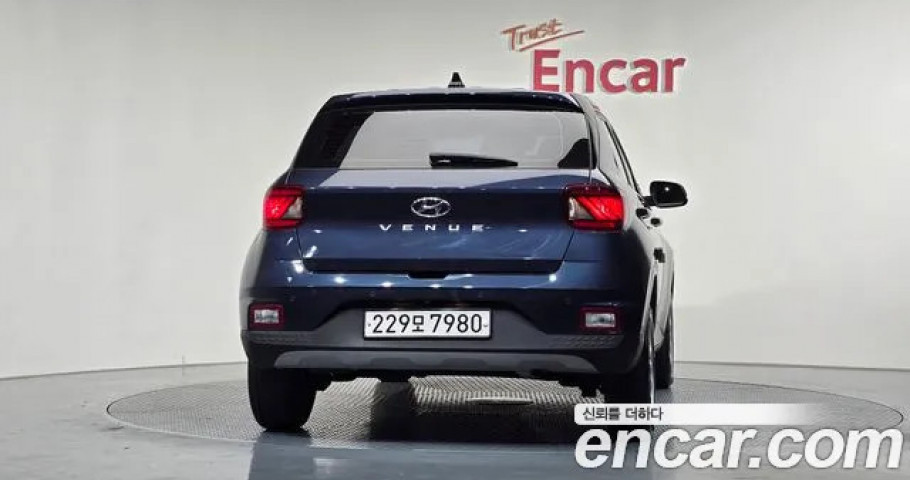 Hyundai Venue 
