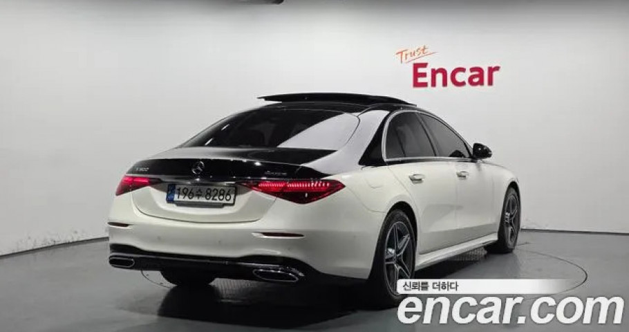 Mercedes-Benz S-Class 