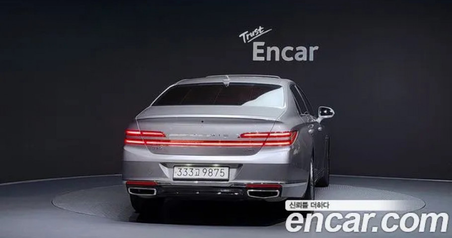 Genesis G90 