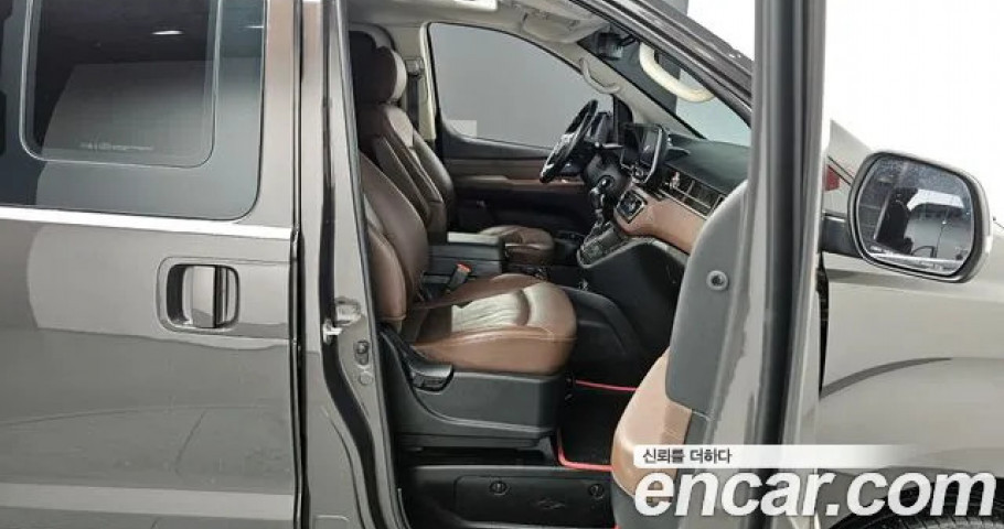 Hyundai Starex 