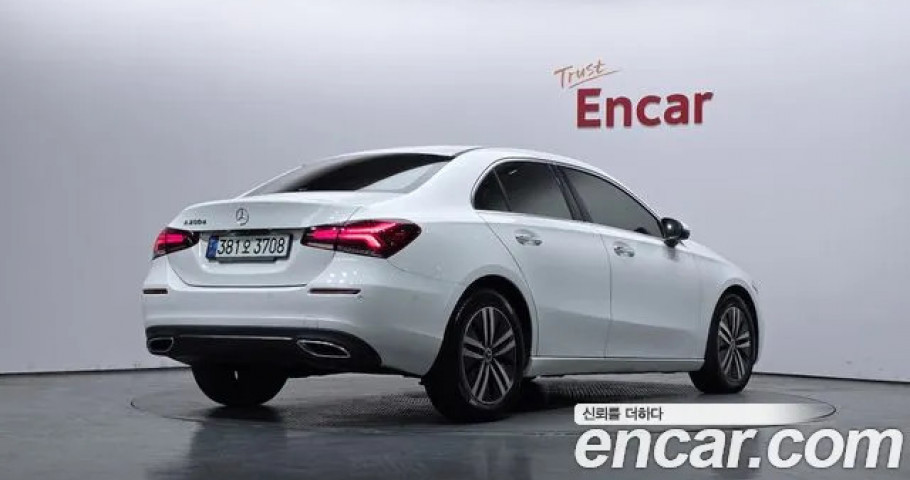 Mercedes-Benz A-Class 