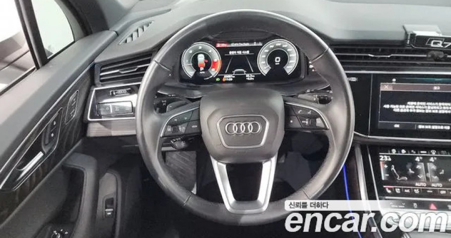 Audi Q7 