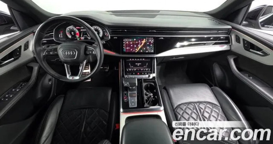 Audi Q8 