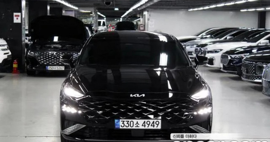 Kia K8 