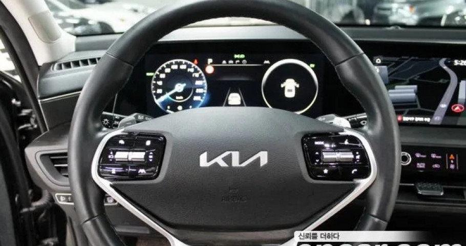 Kia K8 