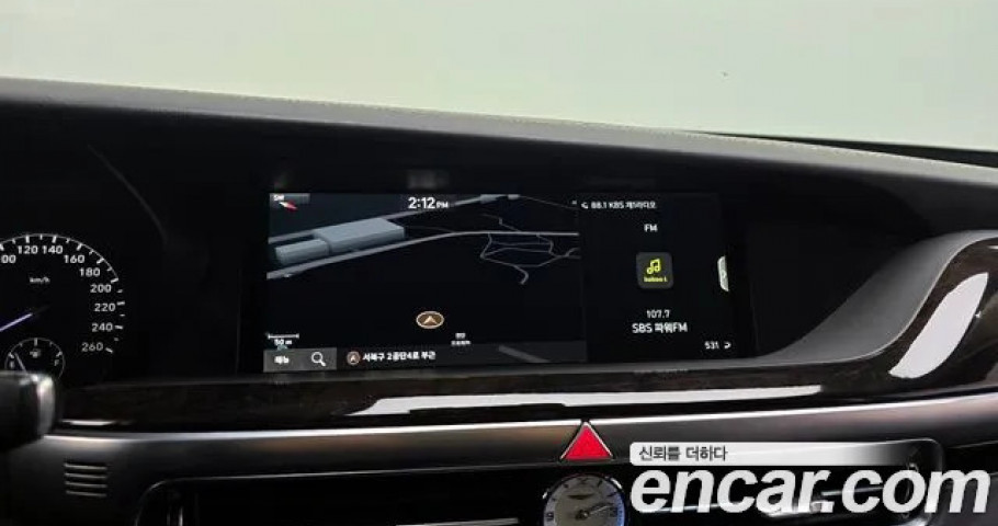 Genesis G90 