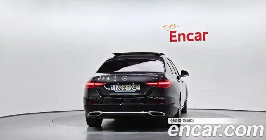 Mercedes-Benz C-Class 