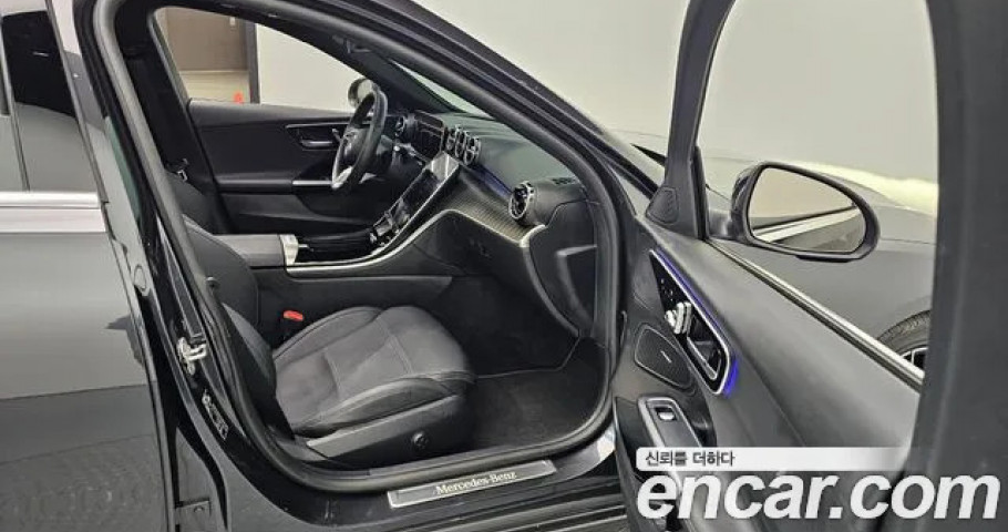 Mercedes-Benz C-Class 