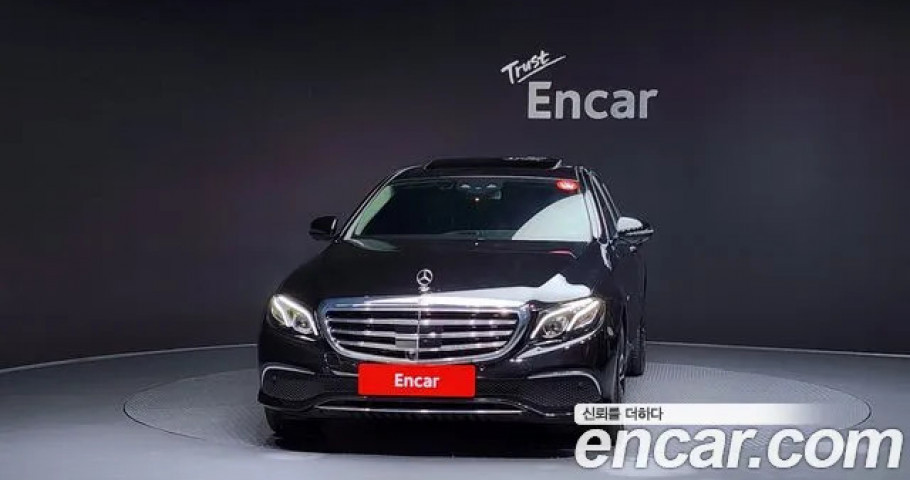 Mercedes-Benz E-Class 