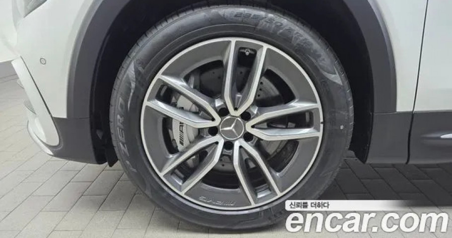 Mercedes-Benz Glb-Class 
