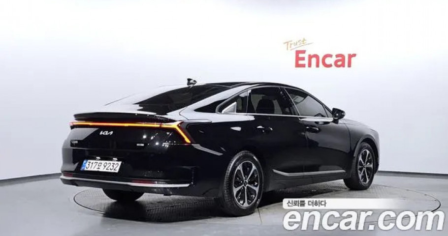 Kia K8 