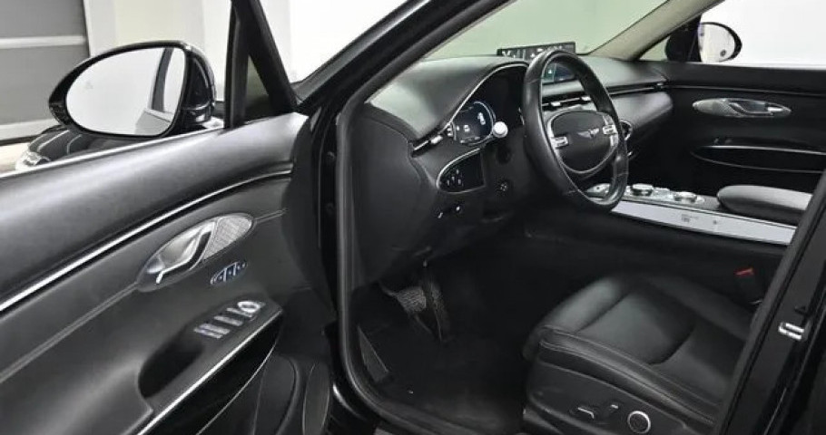 Genesis Gv70 